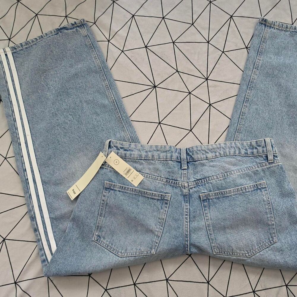 No-boundaries Women's Blue Jeans
